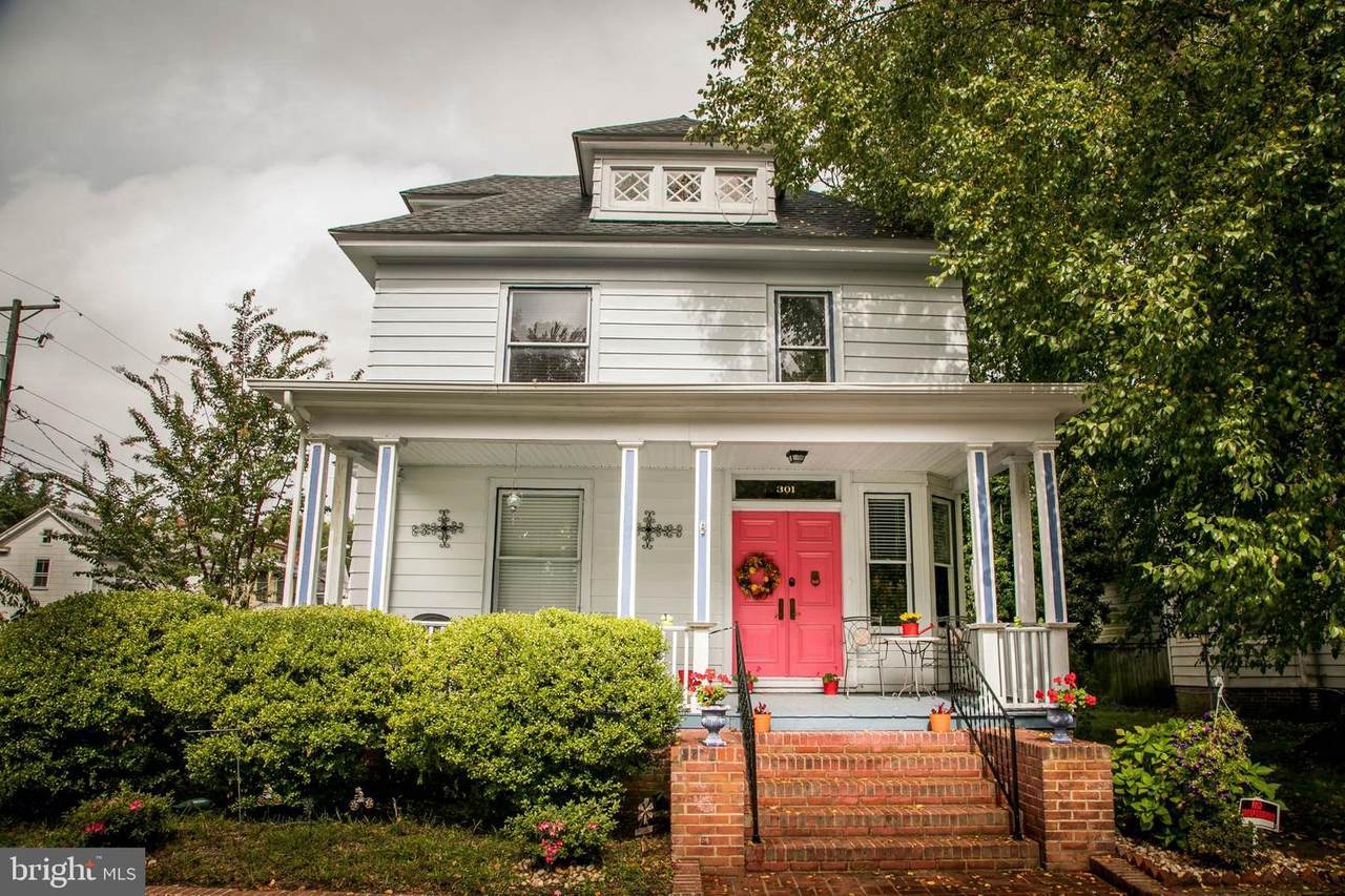 301 William Street - Photo 1