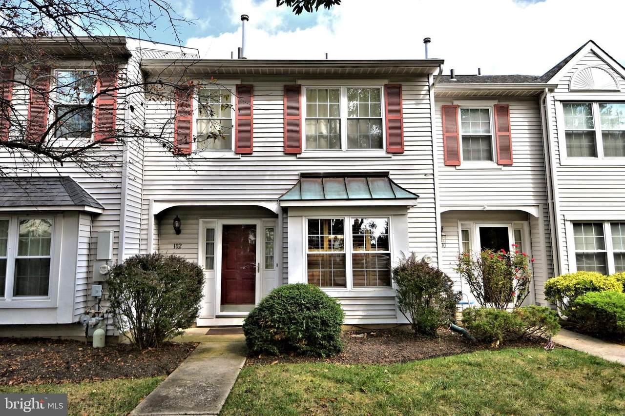 102 Liberty Drive - Photo 1