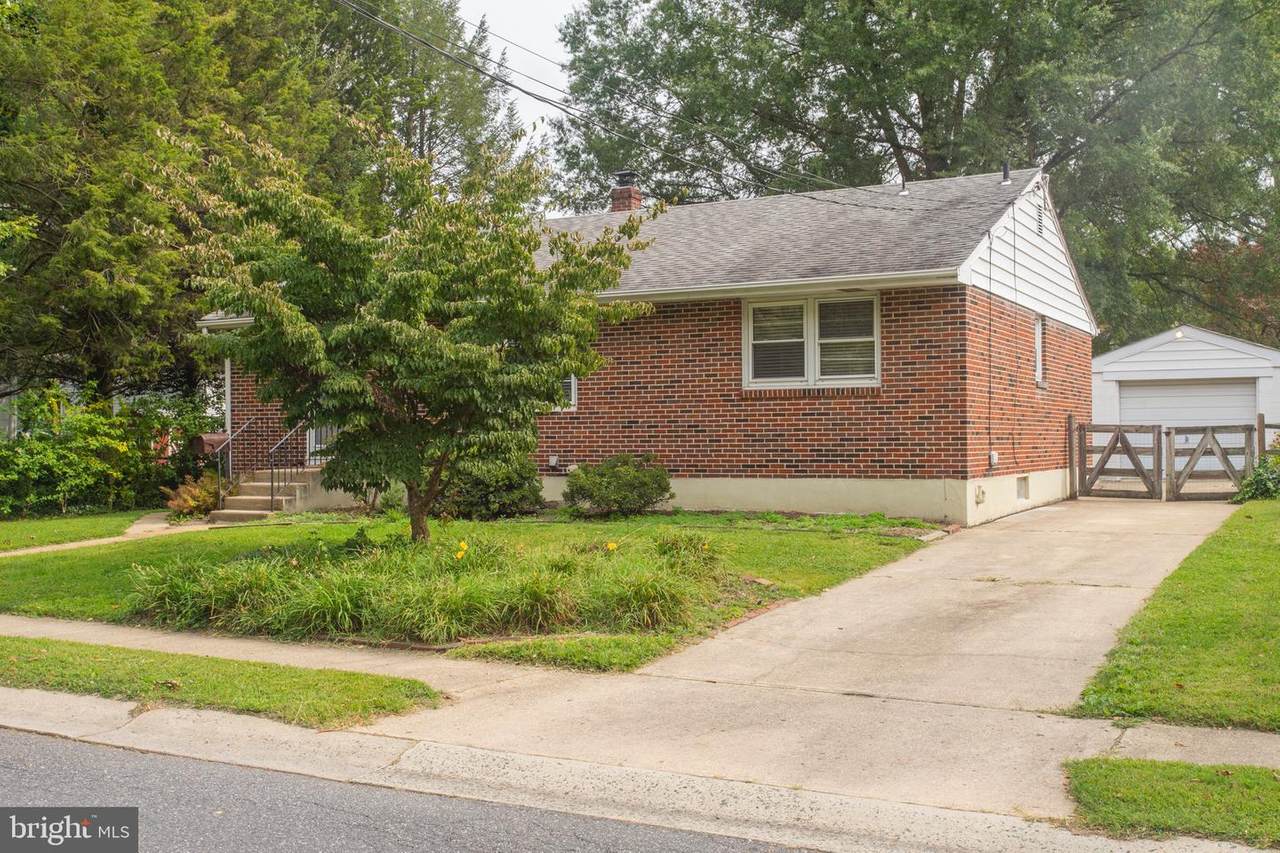 391 Phillips Avenue - Photo 1