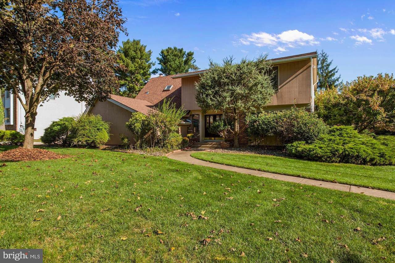 4 Woodleigh Drive - Photo 1