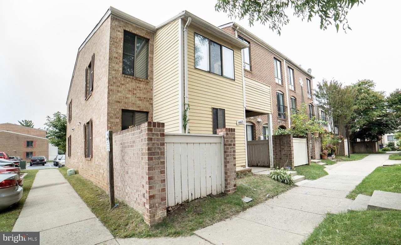 9663 Brassie Way - Photo 1