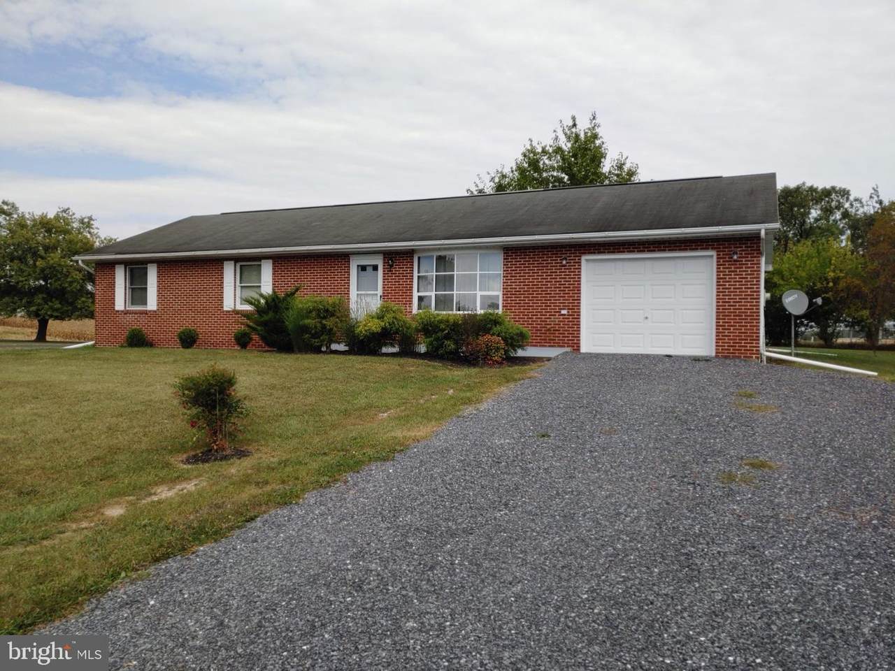 2535 Roberts Road - Photo 1