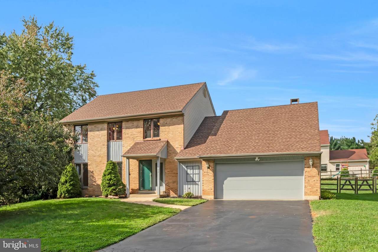 102 Lark Court - Photo 1