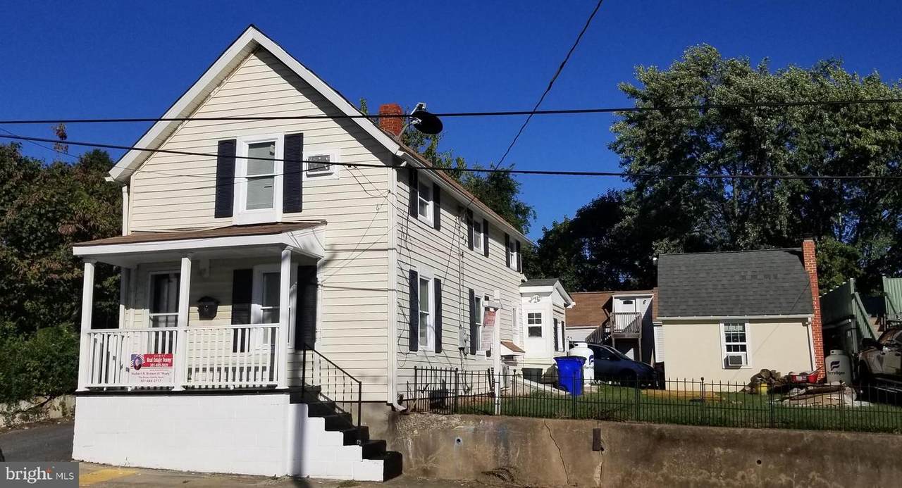 410 Maple Avenue - Photo 1