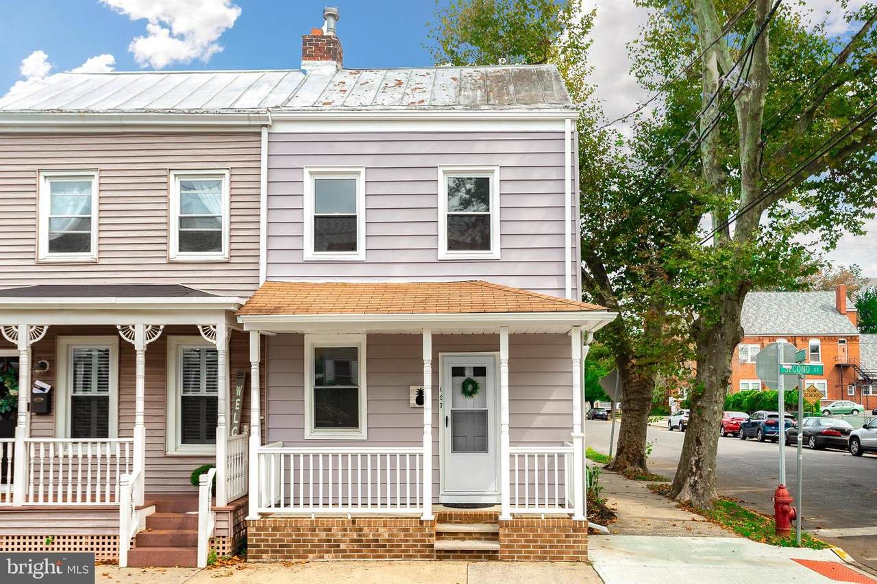 167 2ND Street - Photo 1