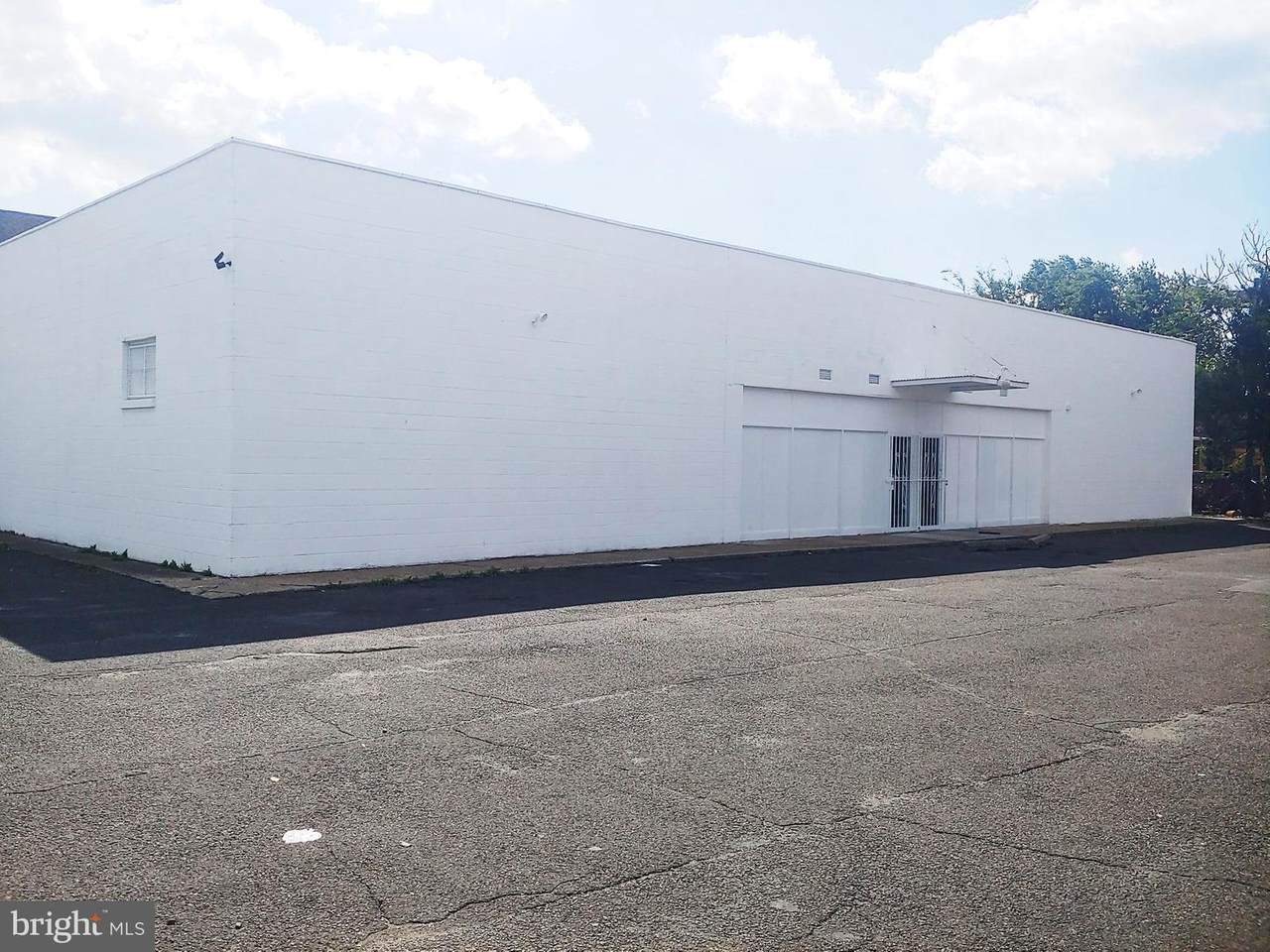 726 Calhoun Street - Photo 1