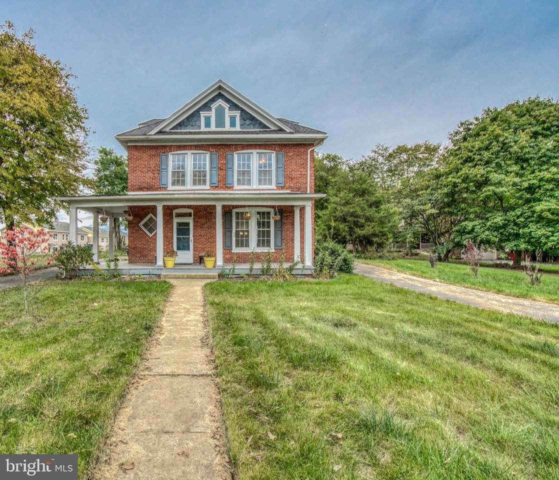 17413 Washington Street - Photo 1