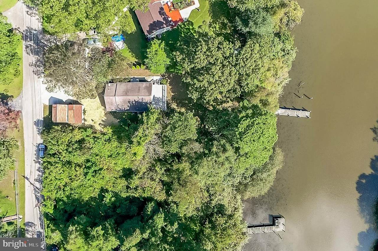 1229 Magothy Road - Photo 1