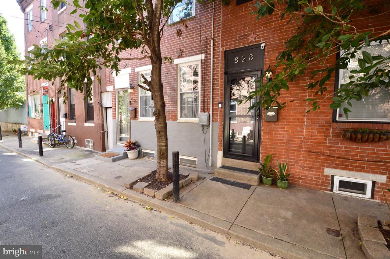826 League Street - Photo 1