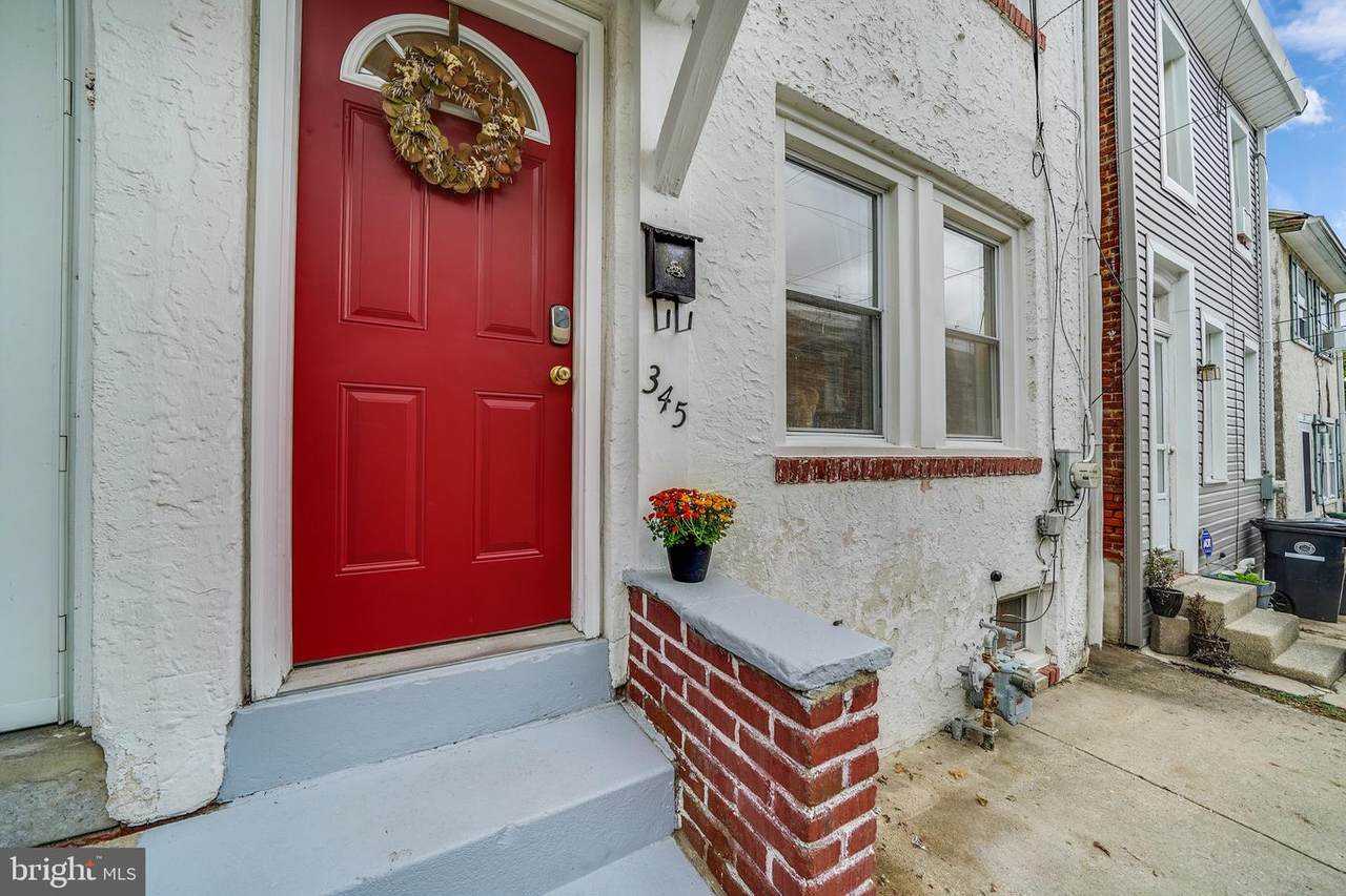 345 Grover Street - Photo 1