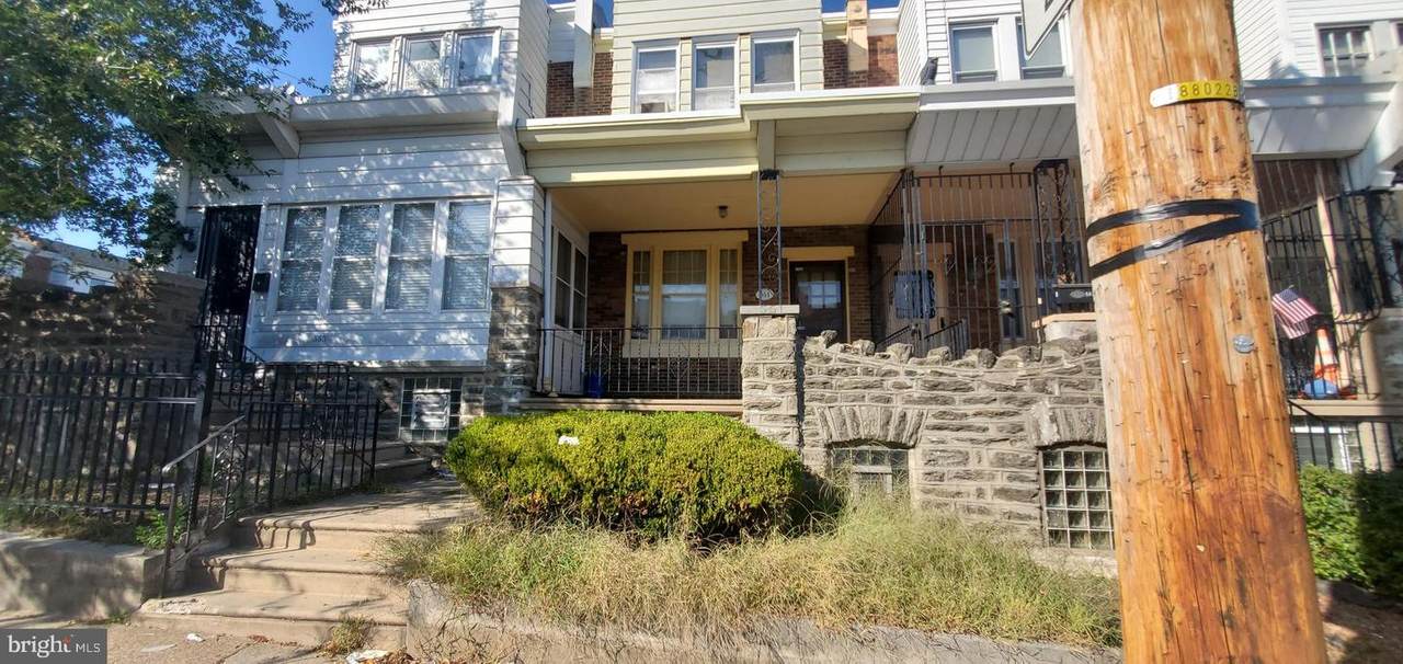 551 Duncannon Avenue - Photo 1