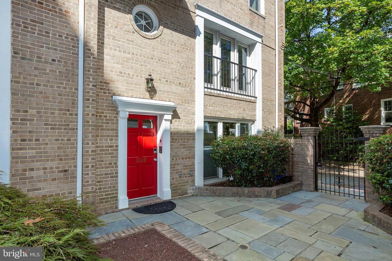 5229 Connecticut Avenue - Photo 1