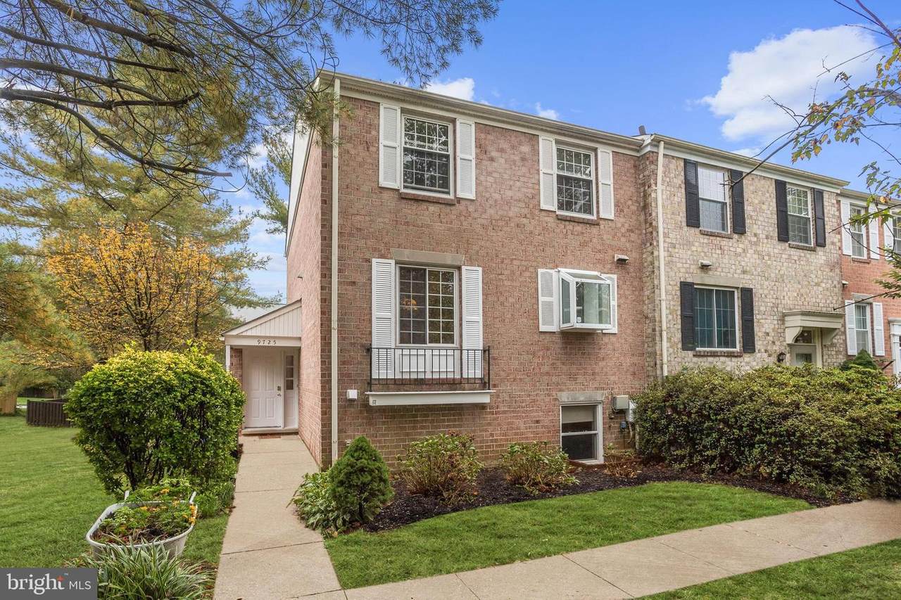 9725 Summer Park Court - Photo 1