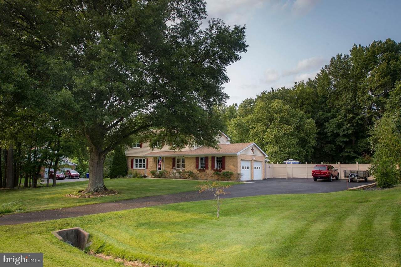 403 Suffolk Drive - Photo 1