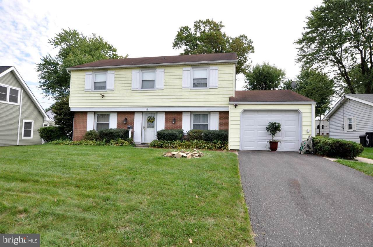 10 Midvale Lane - Photo 1