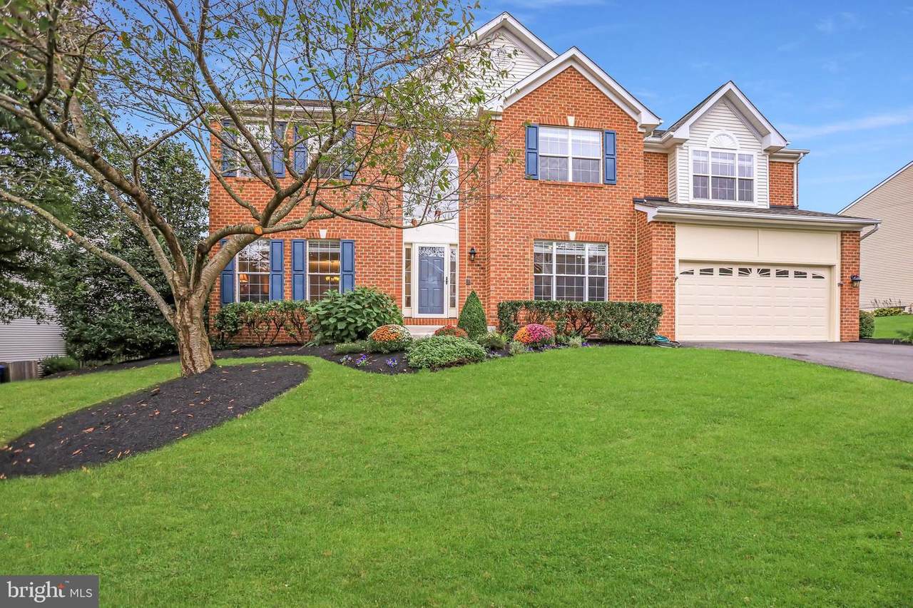 316 Lake View Way - Photo 1