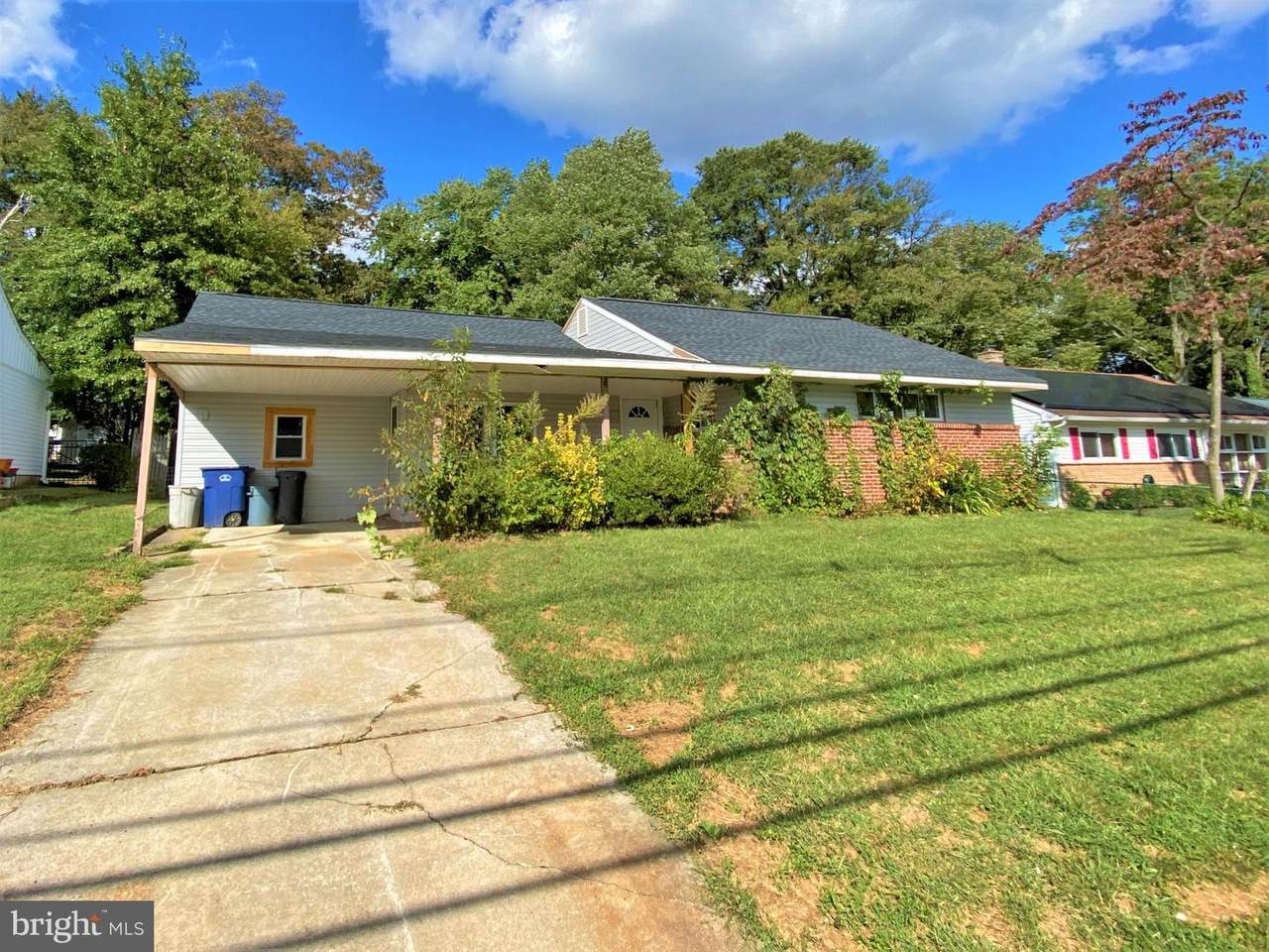 105 Chapel Ave E - Photo 1