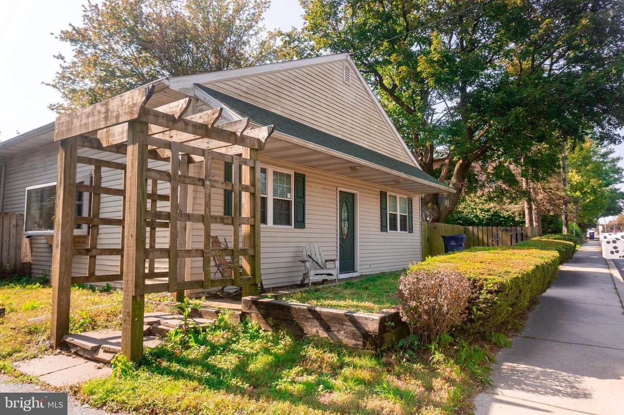 2080 Main Street - Photo 1