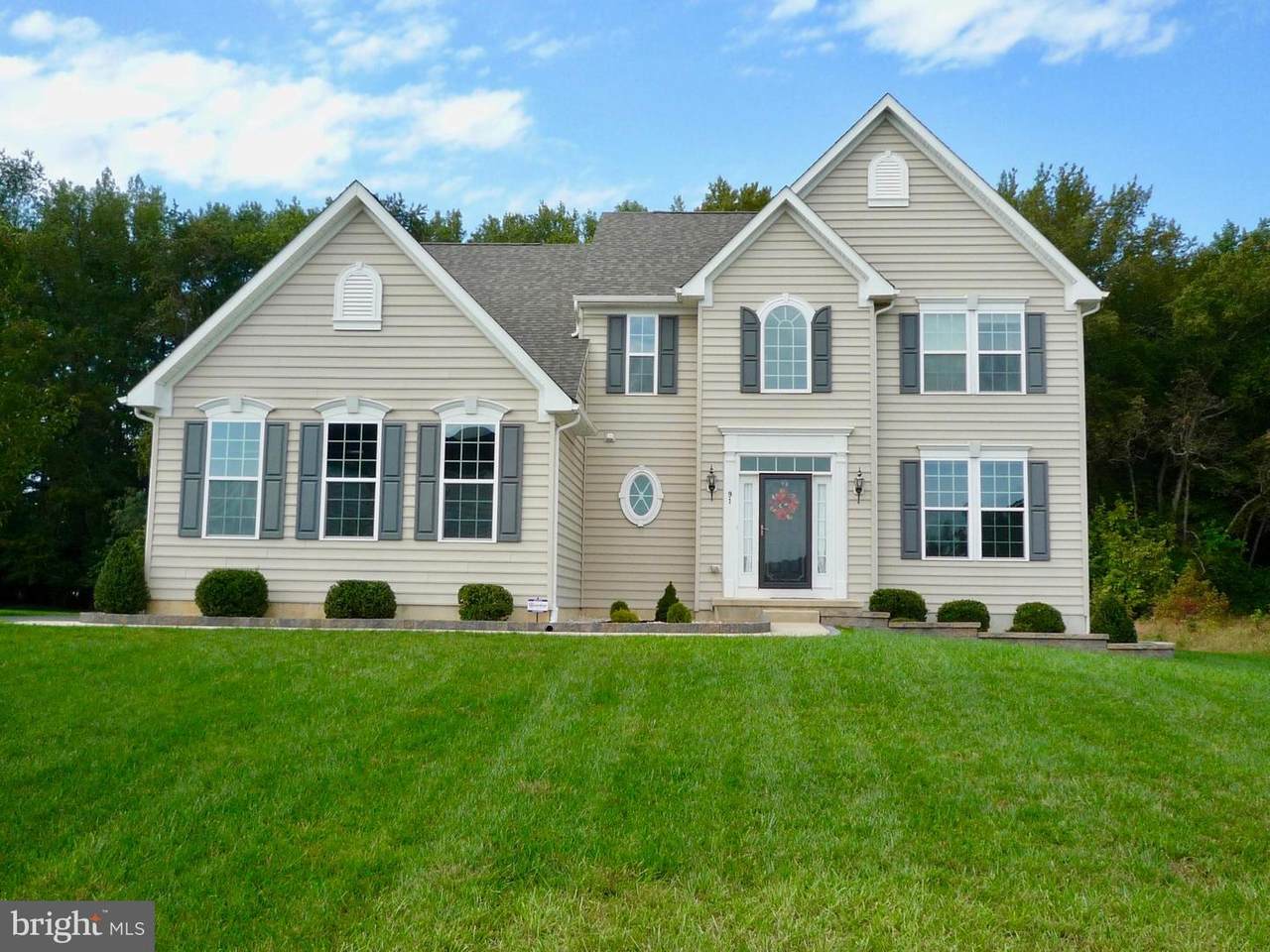 91 Hempstead Drive - Photo 1