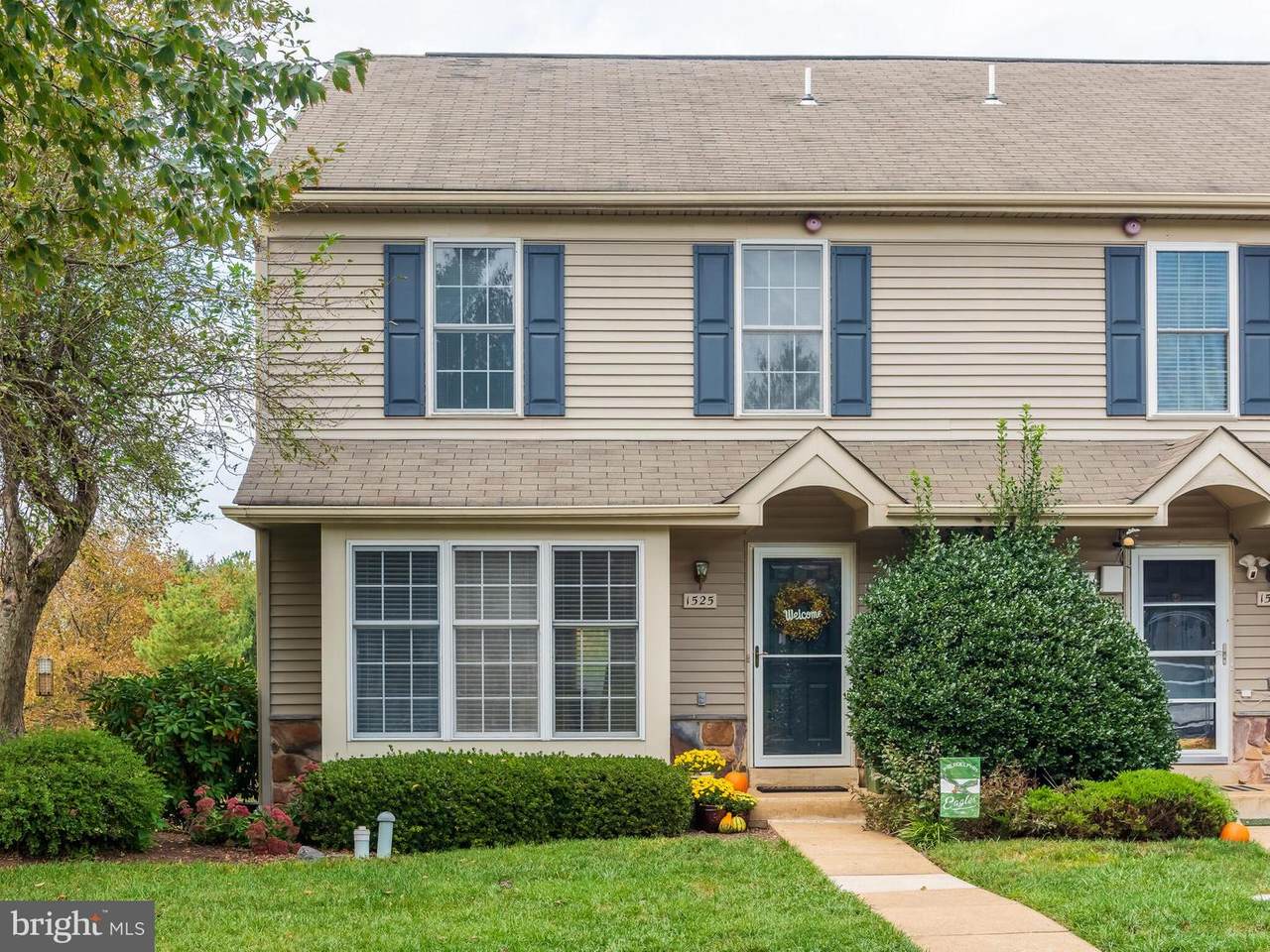 1525 Cumberland Court - Photo 1