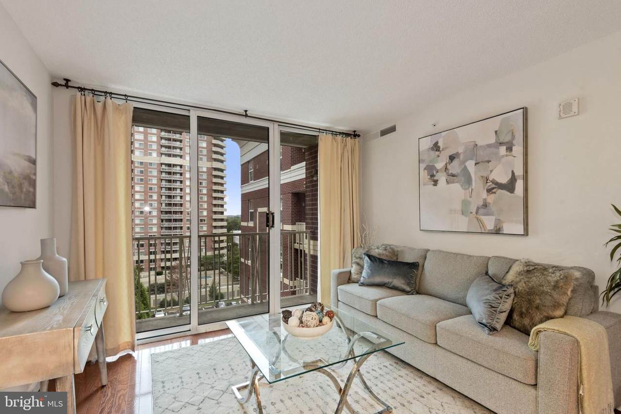 880 Pollard Street - Photo 1