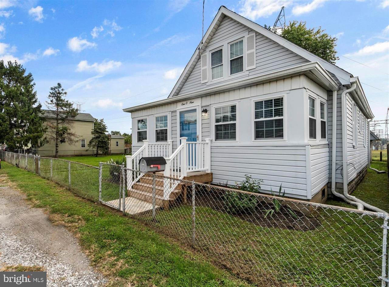 109 Woodland Avenue - Photo 1