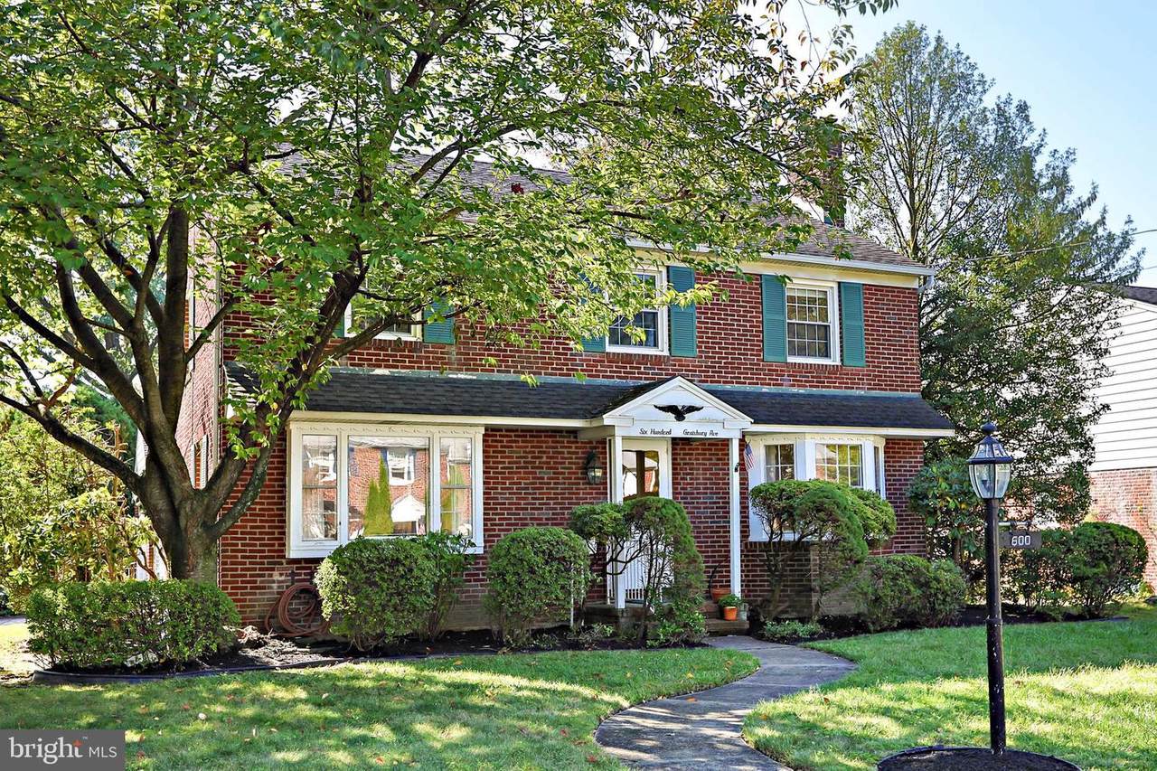 600 Graisbury Avenue - Photo 1