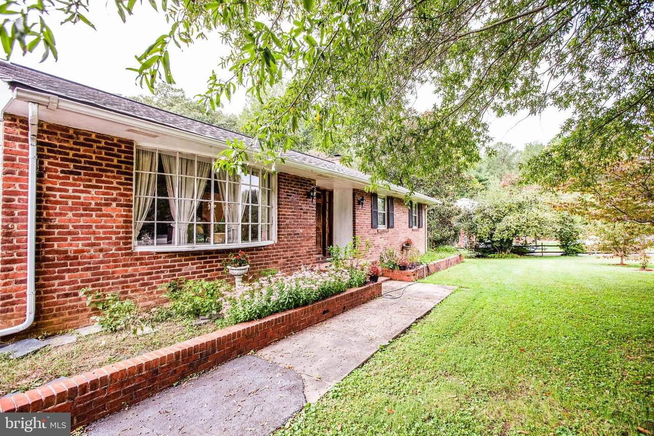 303 Greenwood Drive - Photo 1
