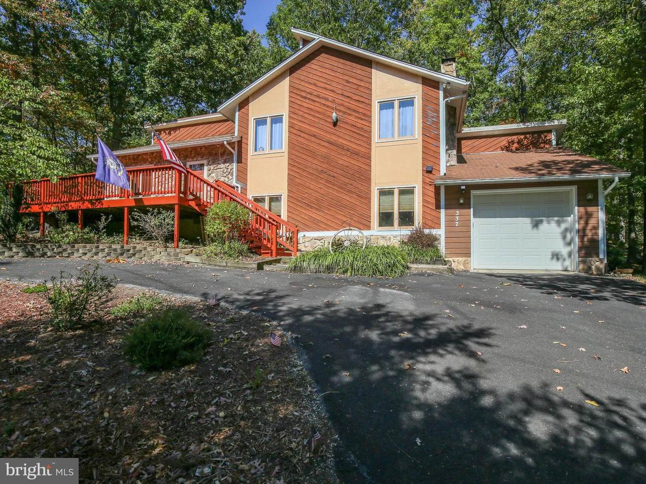337 Overlook Drive - Photo 1