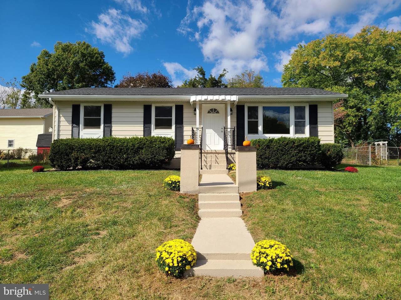 106 Mcdonald Street - Photo 1