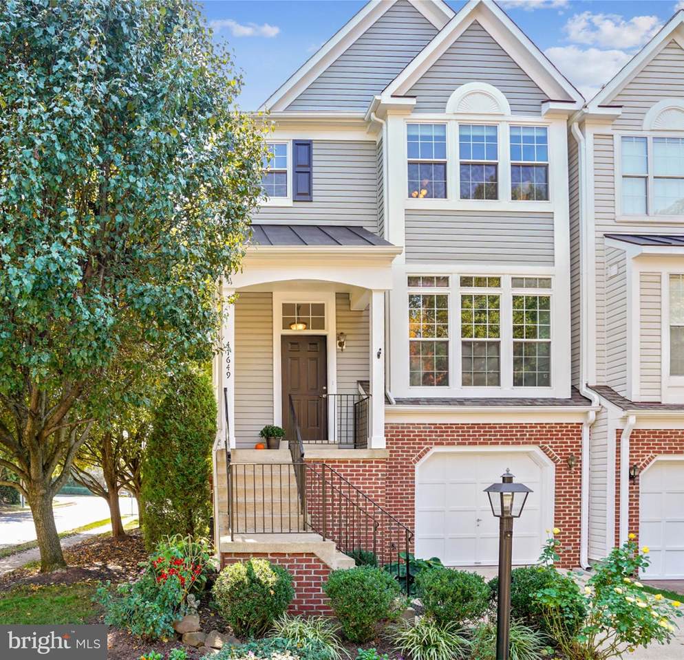 47649 Weatherburn Terrace - Photo 1