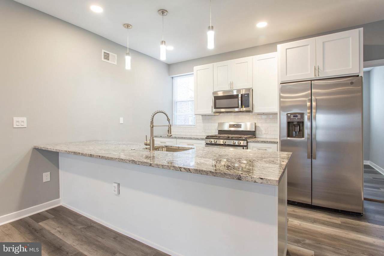 1729 Georges Lane - Photo 1