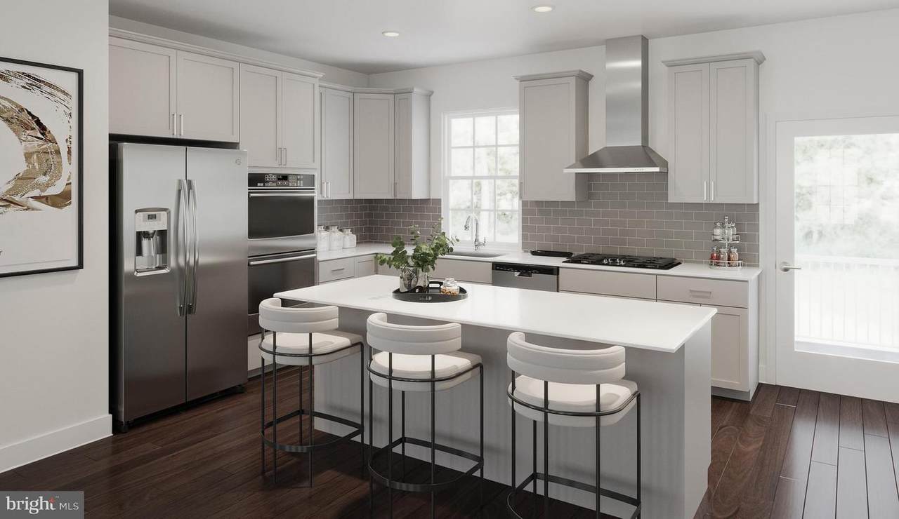 1 Livingston Lane - Photo 1