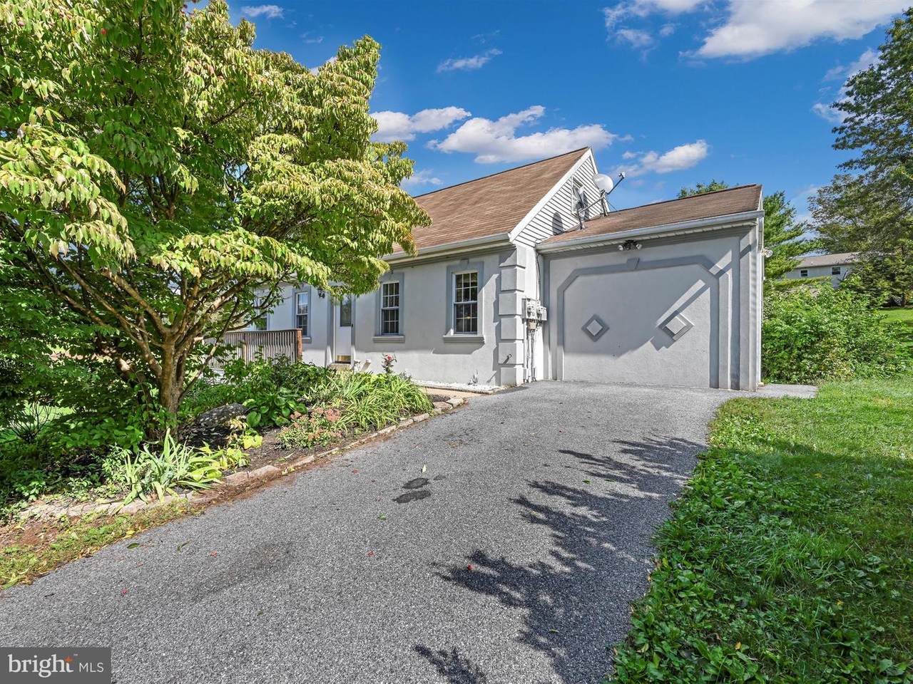 1017 Daniel Drive - Photo 1