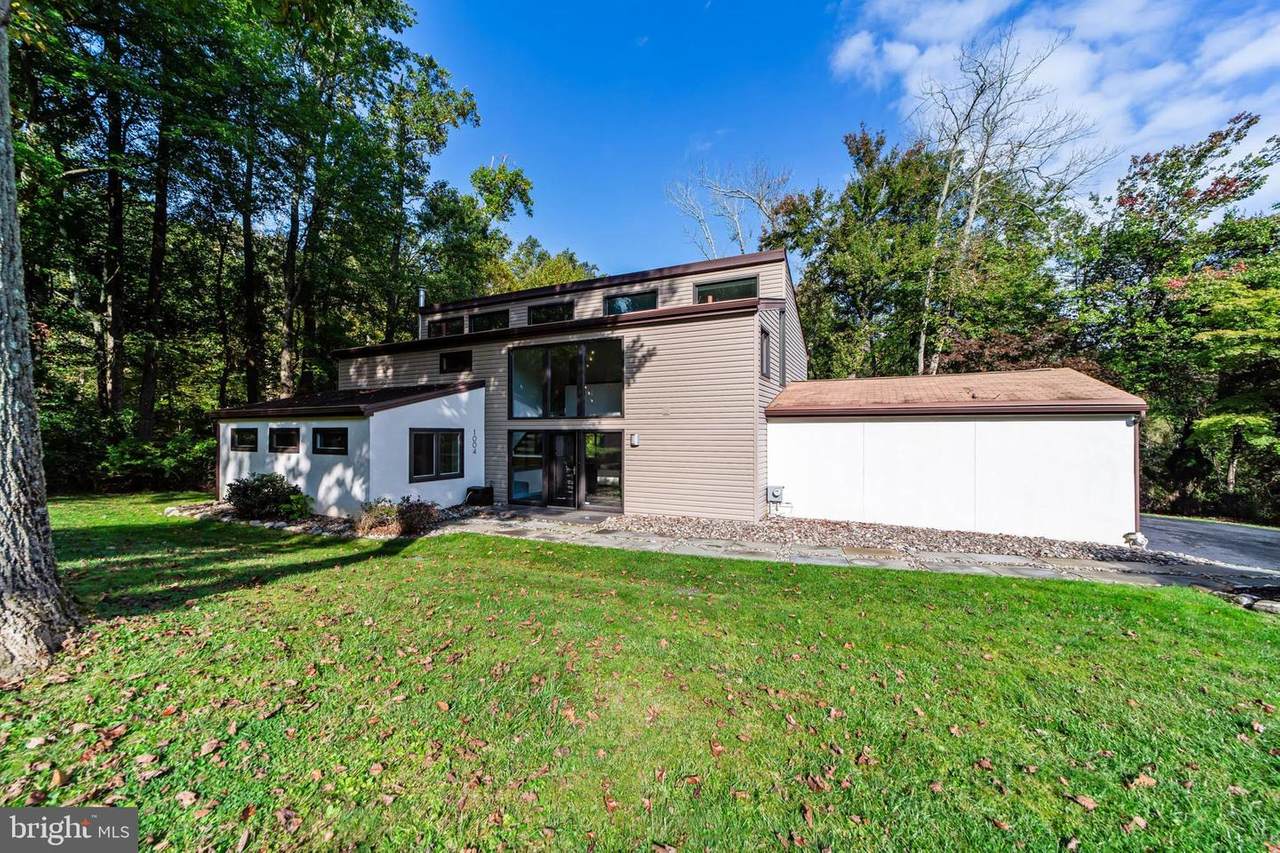 1004 Gwilym Circle - Photo 1