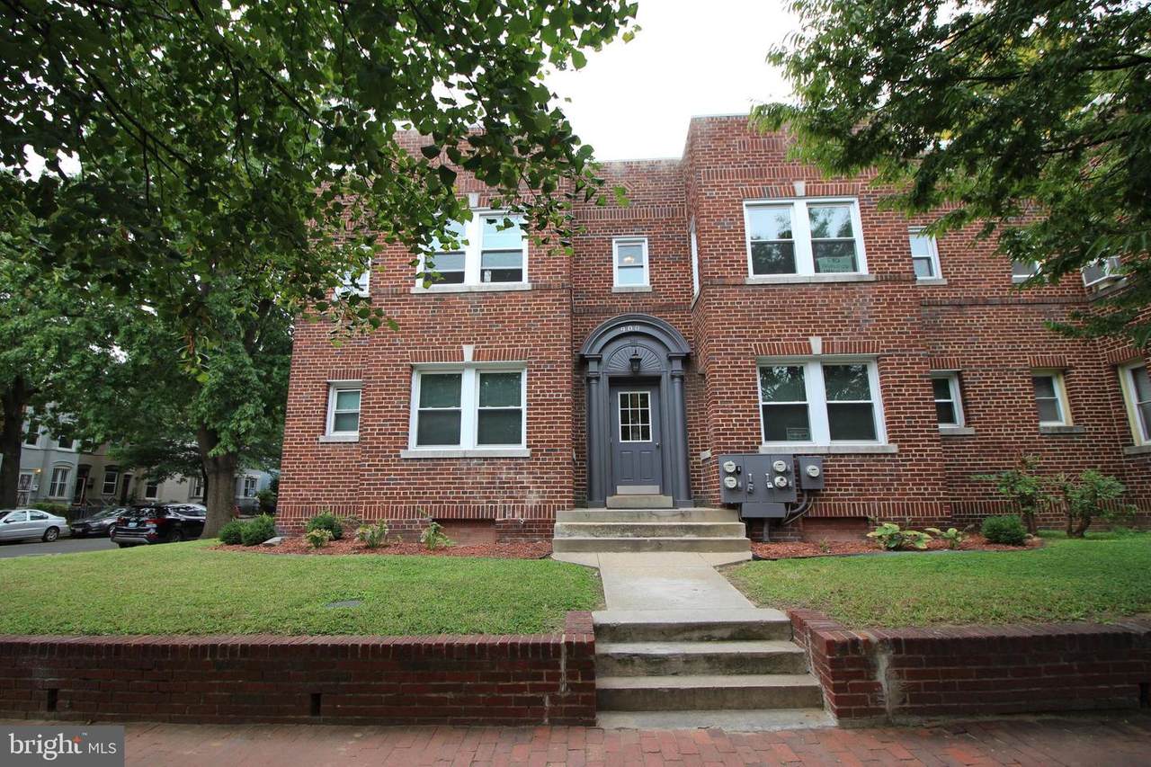 900 5TH Street - Photo 1