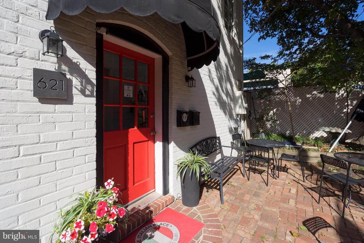 621 Wythe Street - Photo 1