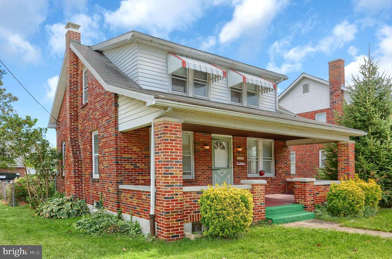 4363 6TH Street - Photo 1