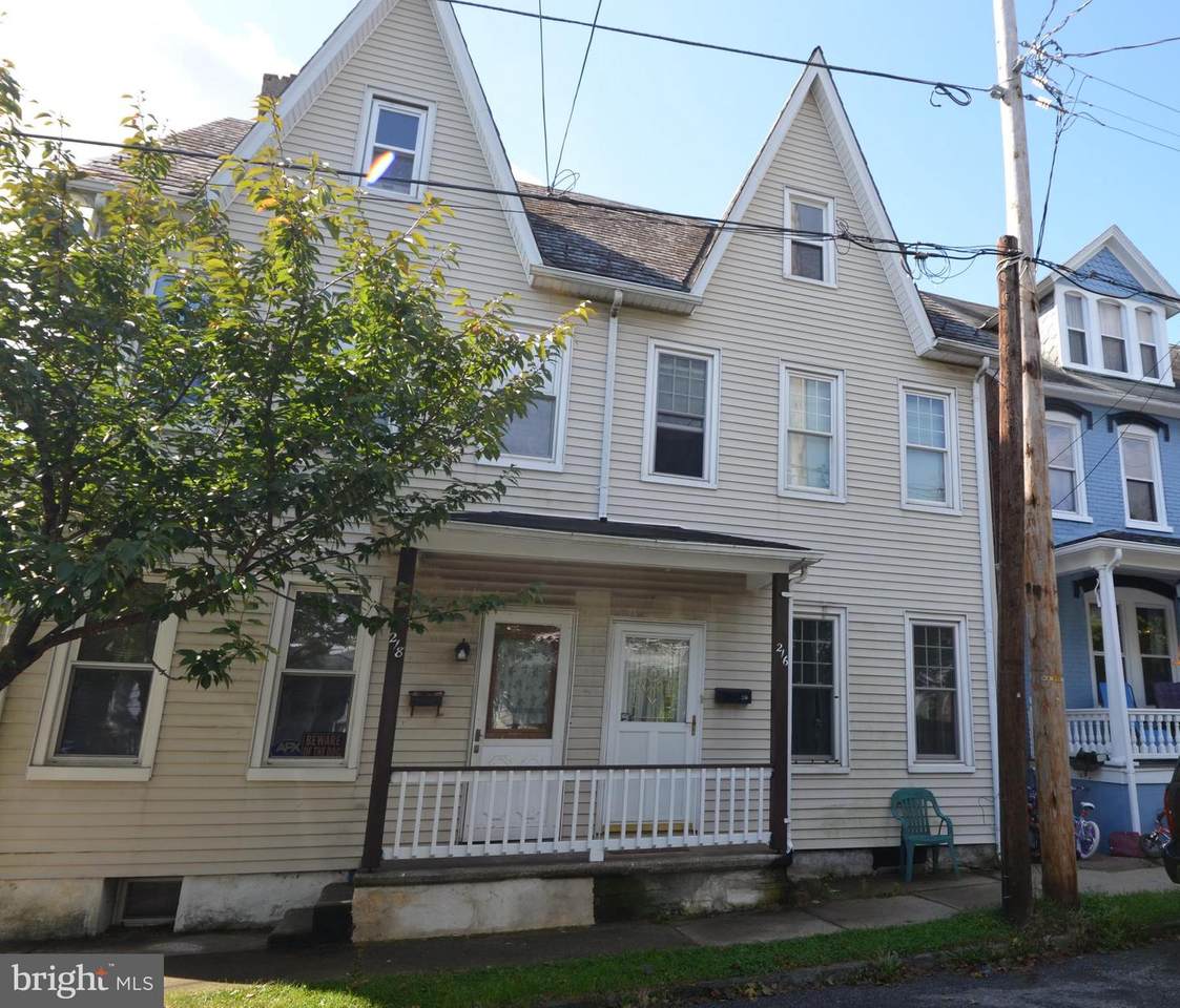 216 Lewis Street - Photo 1