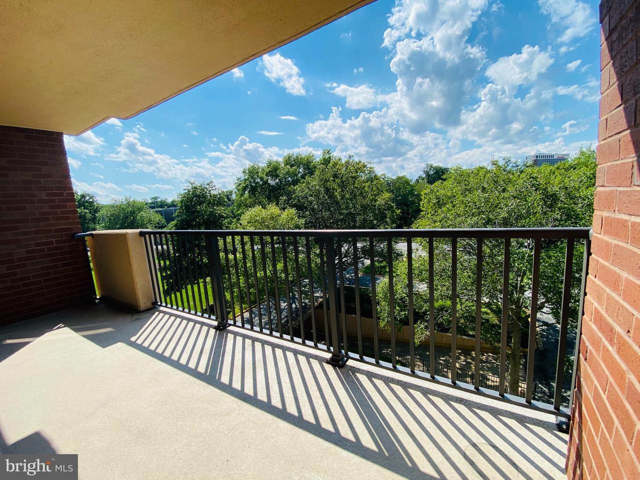 1300 Army Navy Drive - Photo 1