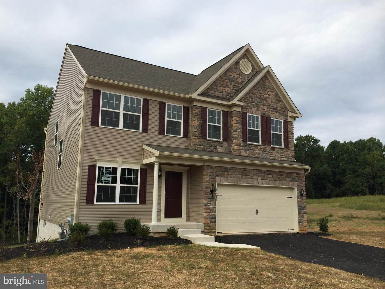998 Liberty Grove Road - Photo 1