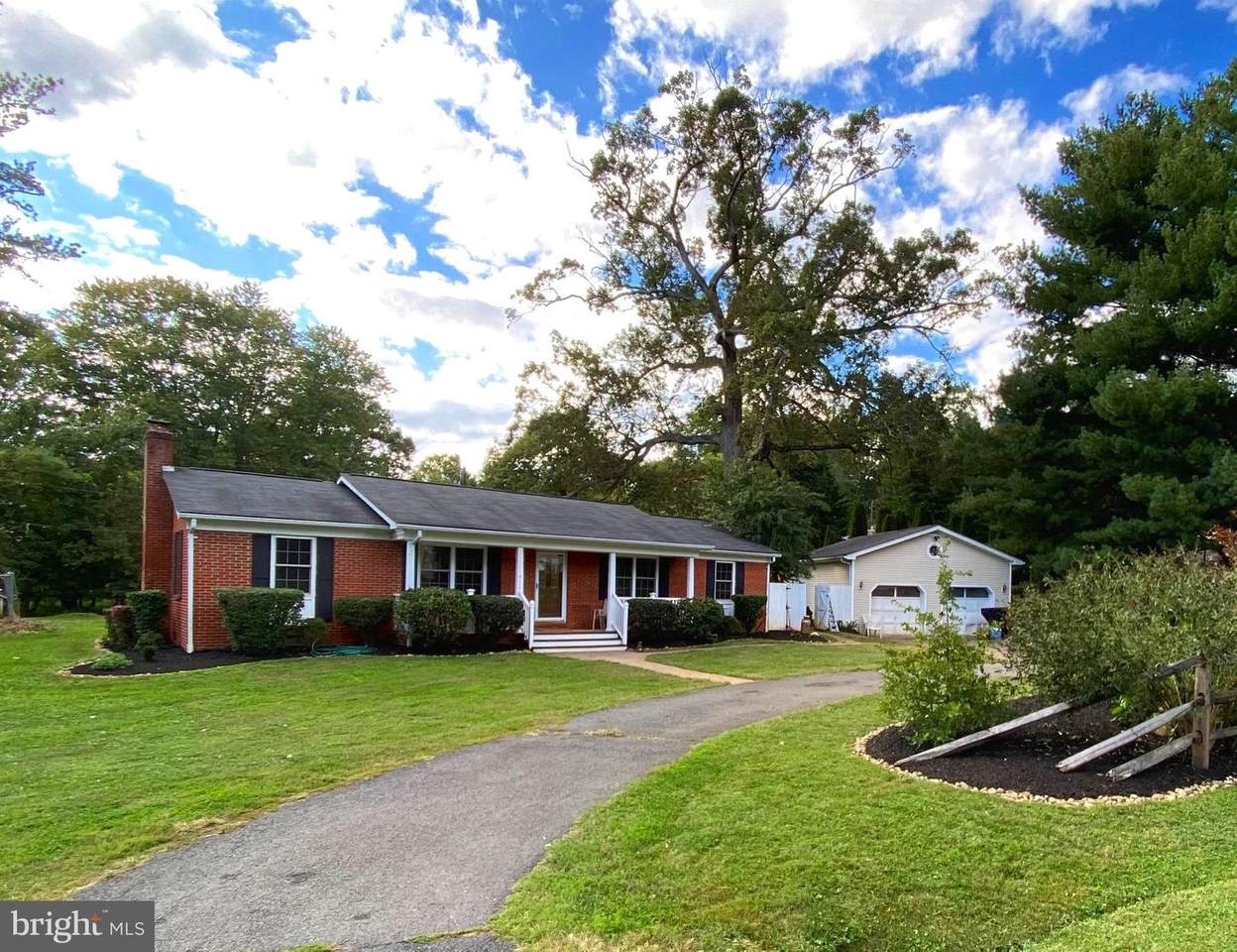 6472 Pavilion Street - Photo 1