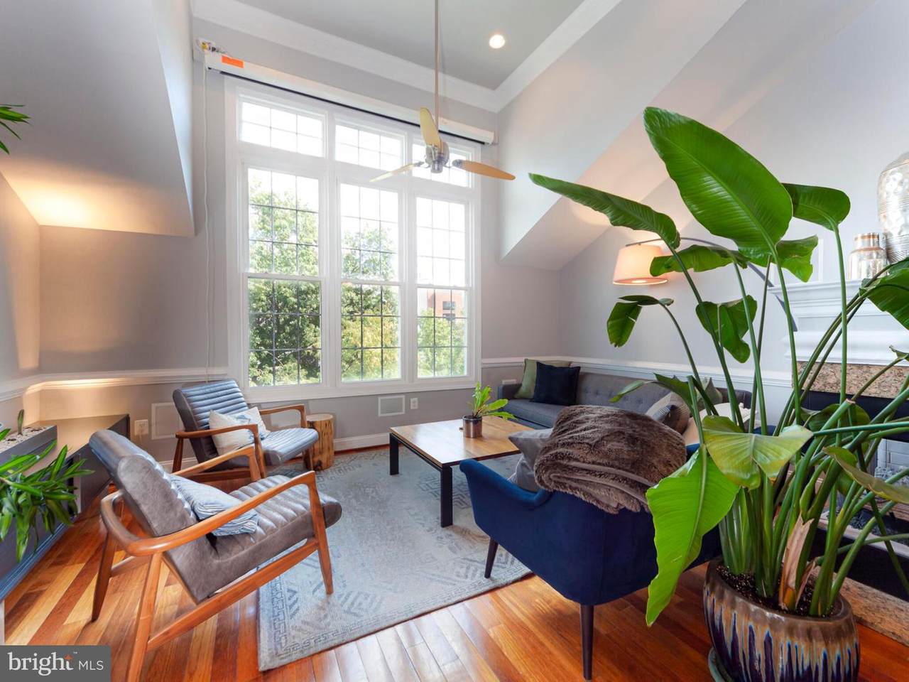 2124 11TH Street - Photo 1