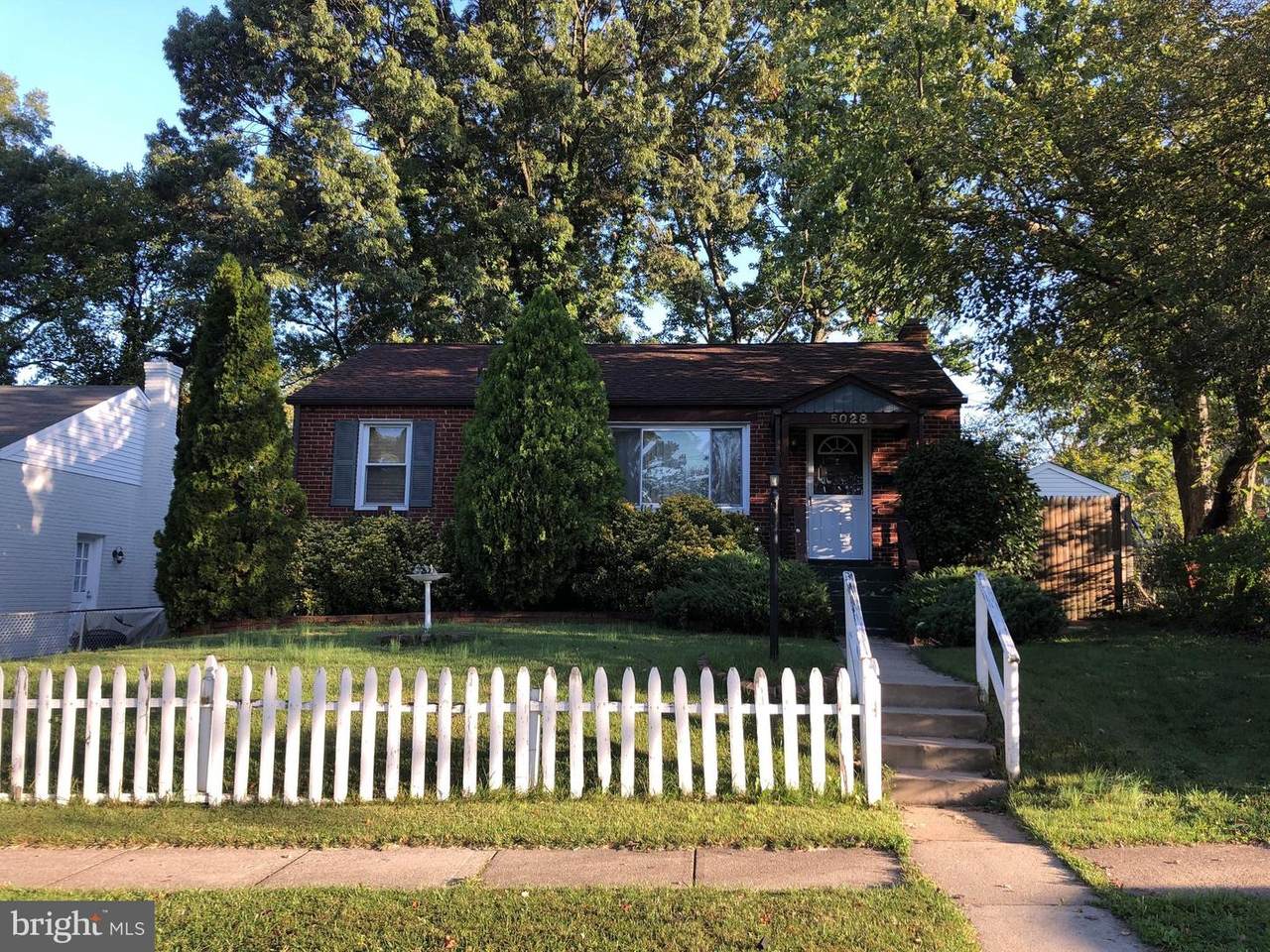 5028 Mineola Road - Photo 1