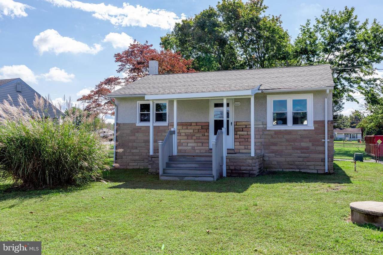 25 Friendship Drive - Photo 1