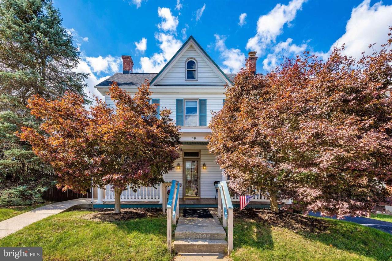 15 Maple Avenue - Photo 1
