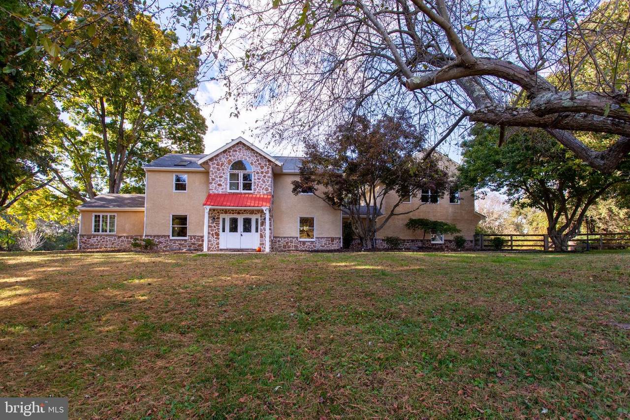 1105 & 1107 Meetinghouse Road - Photo 1