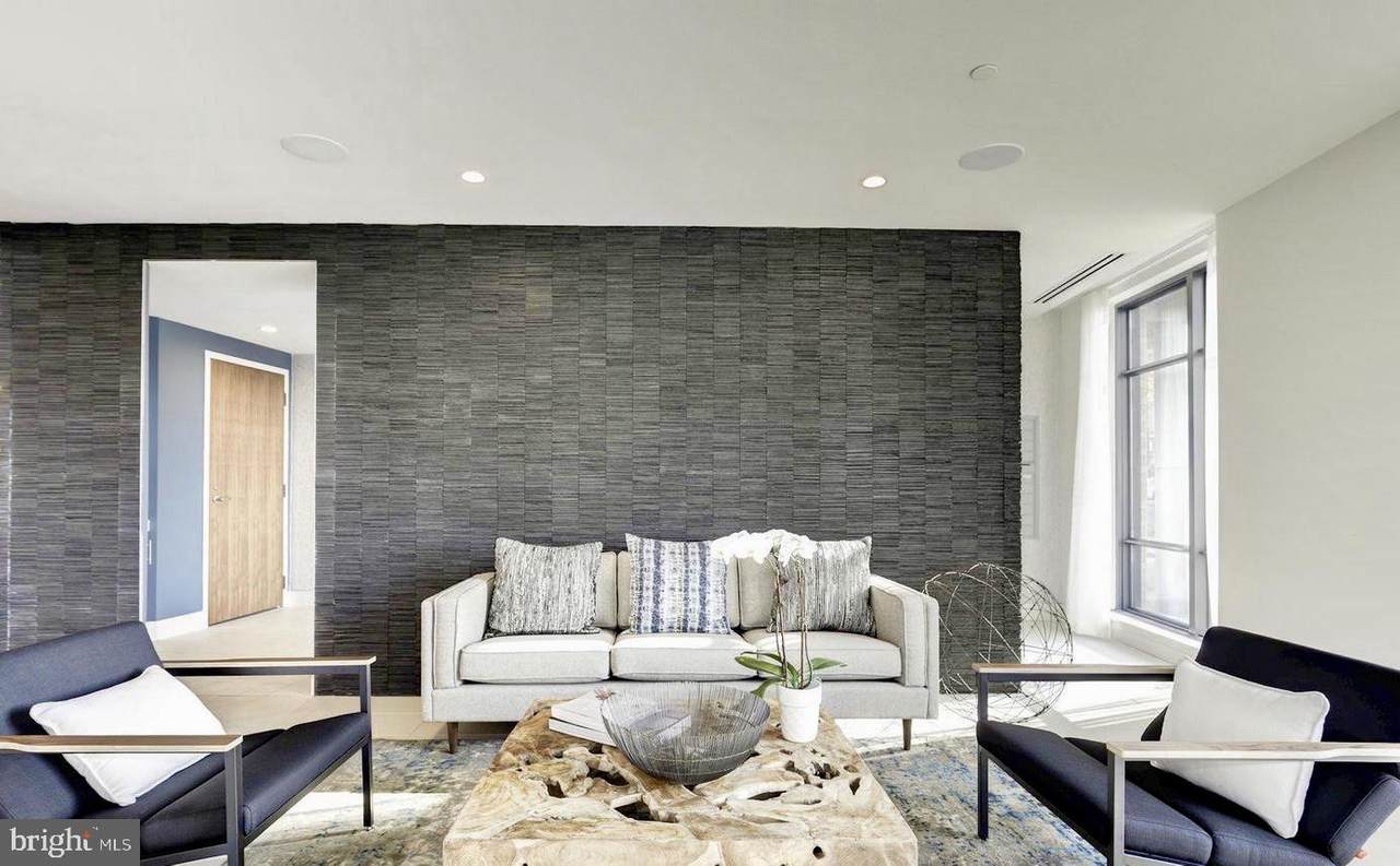 525 Water Street - Photo 1