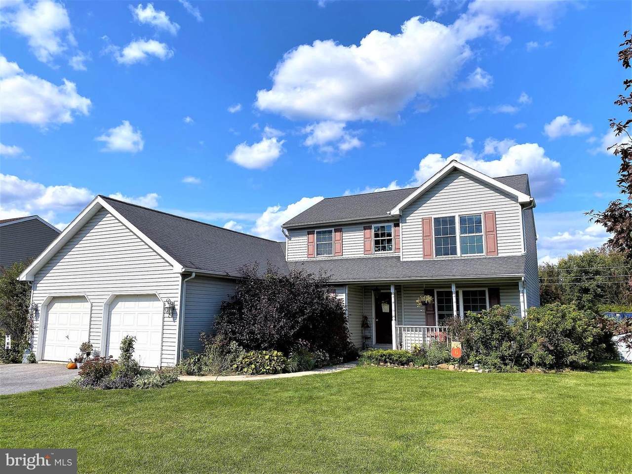 421 Penn Street - Photo 1