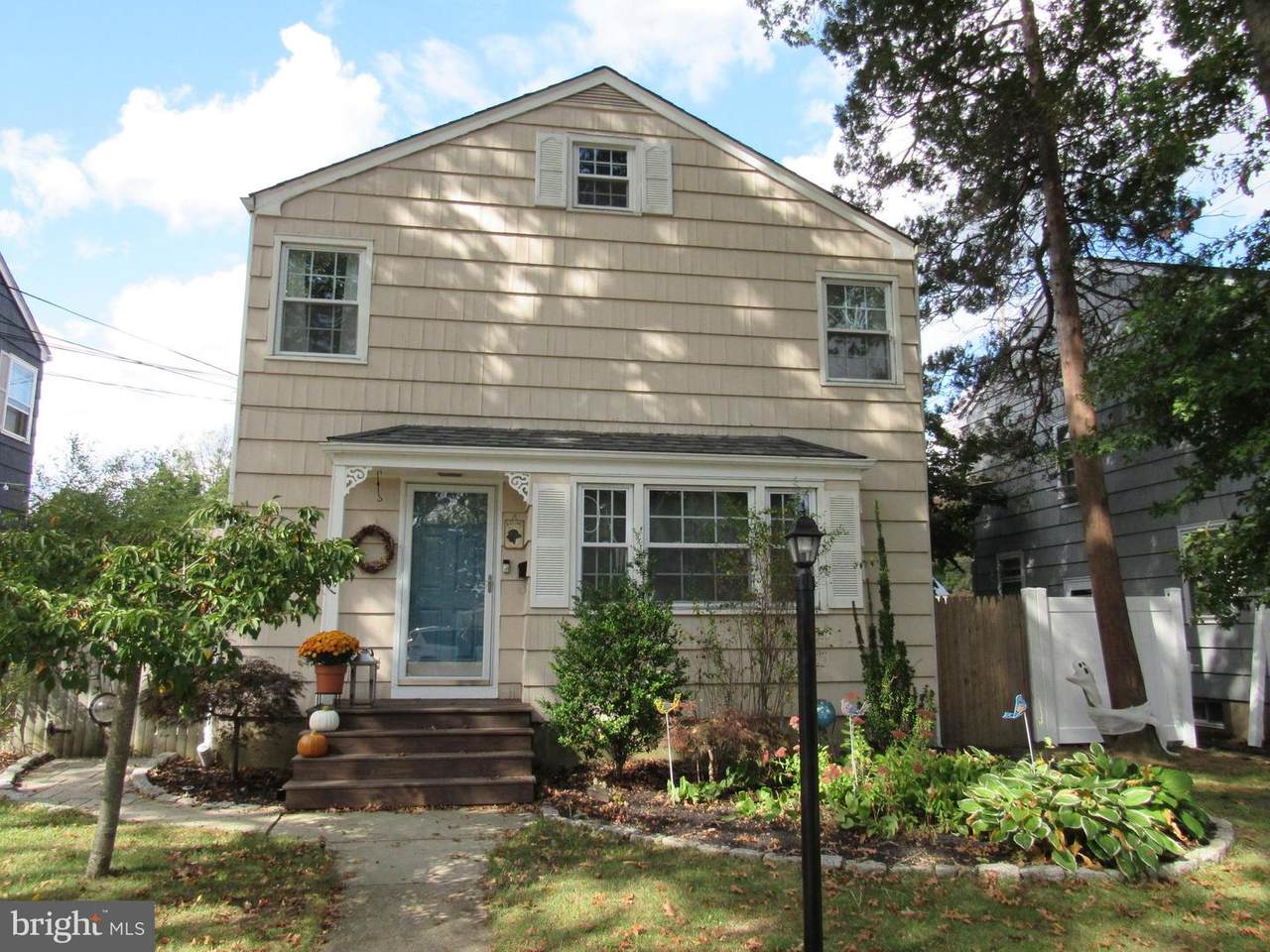 113 Park Way - Photo 1